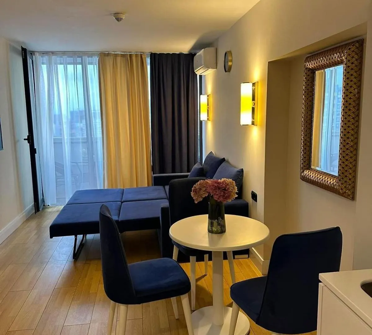 Orbi City - High Class Rooms Batumi