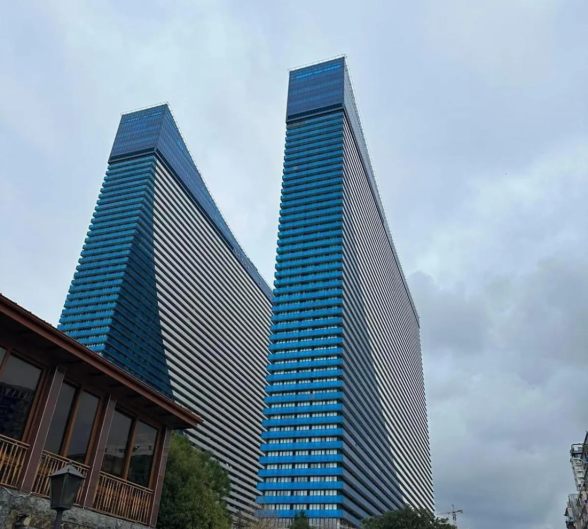 Orbi City - High Class Rooms Batumi 0*,
