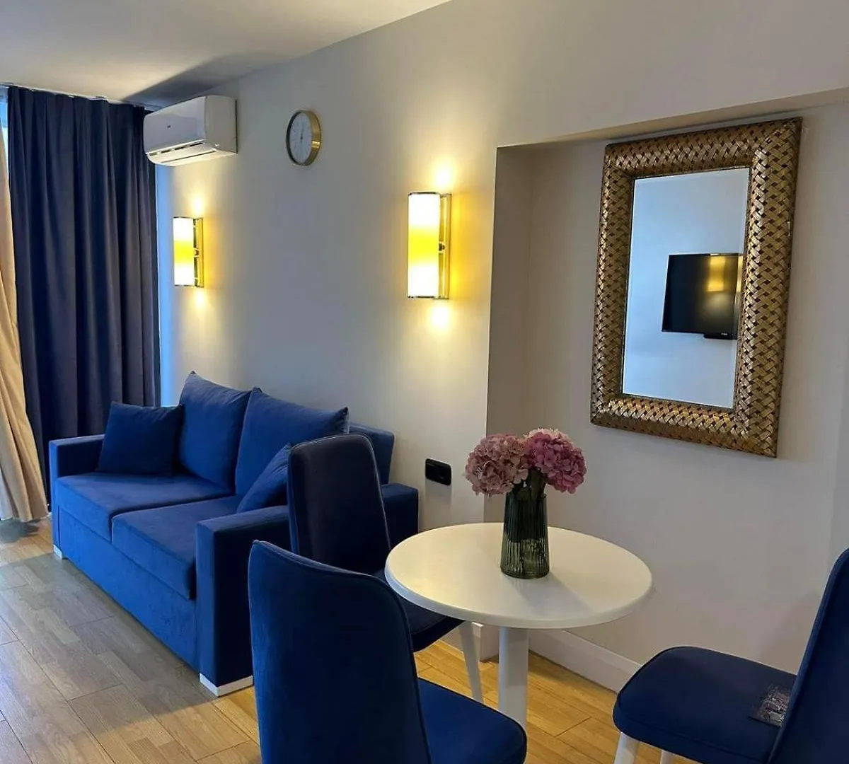 Orbi City - High Class Rooms Batumi Apartment