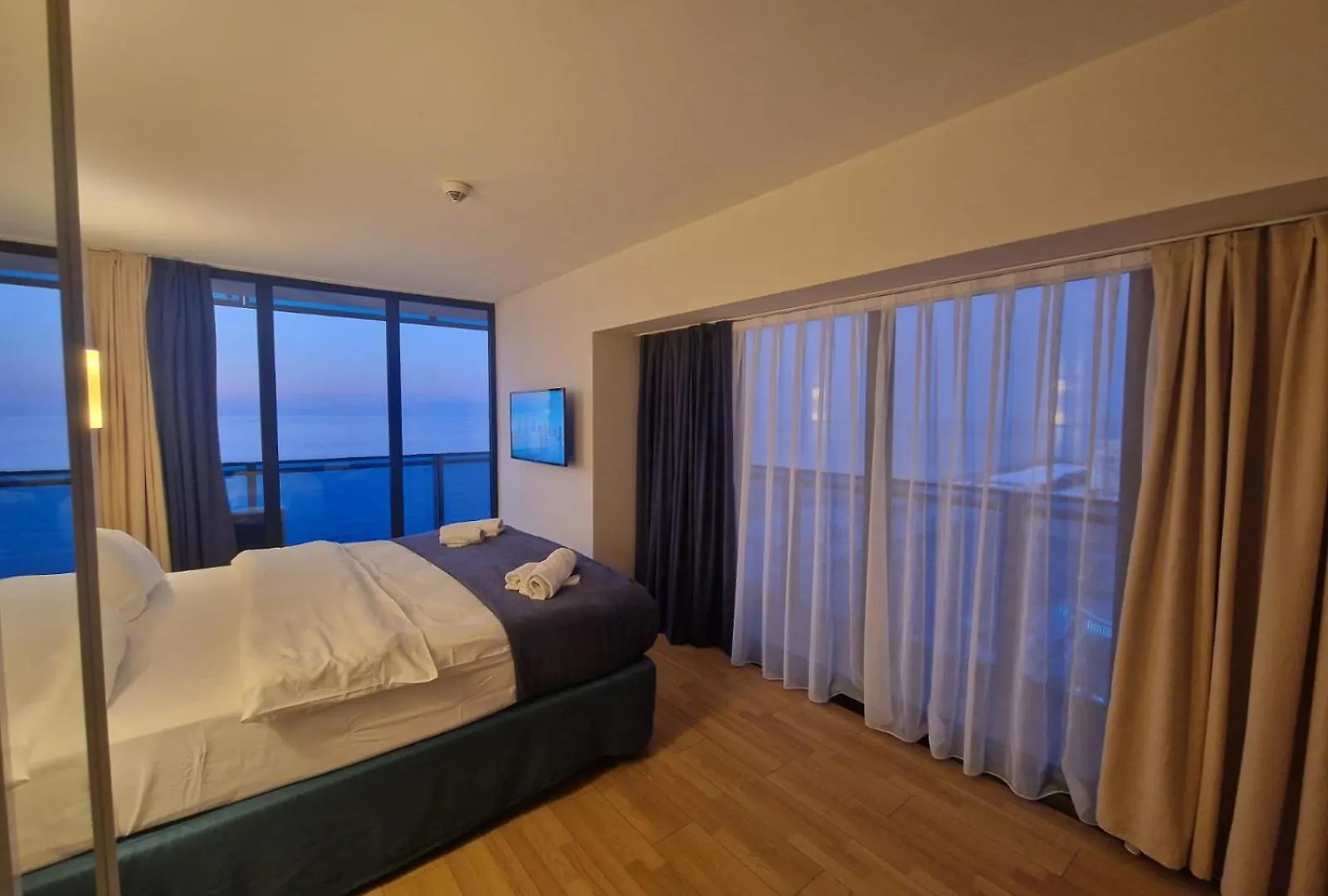 Apartment Orbi City - High Class Rooms Batumi